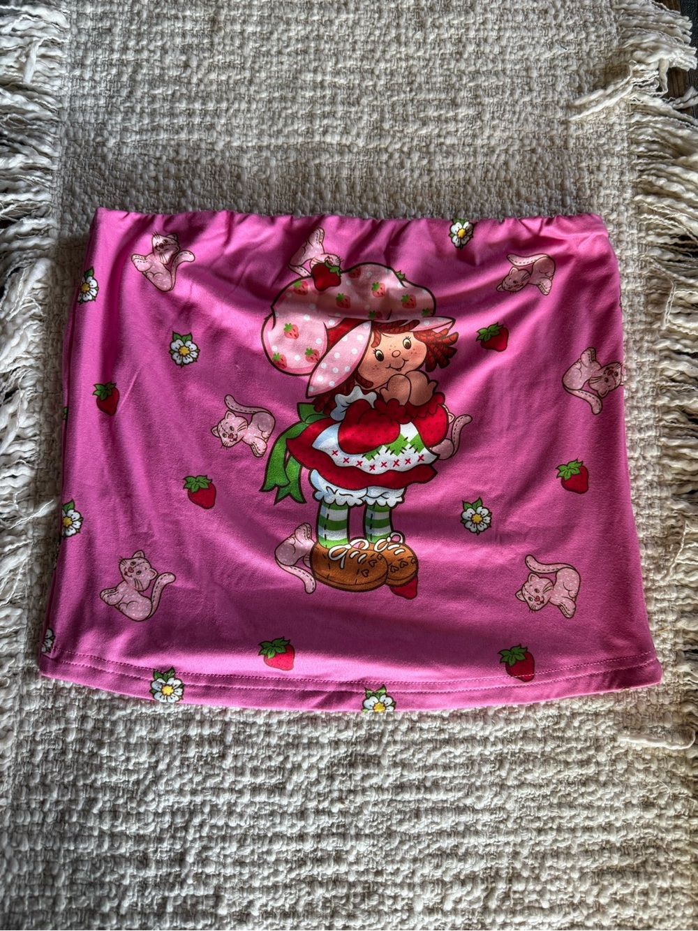 ADORABLE STRAWBERRY SHORTCAKE & CUSTARD strapless Tube Top NWOT M 🍓